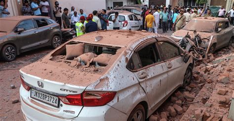 India and Pakistan accuse each other of ‘violations’ after ceasefire .